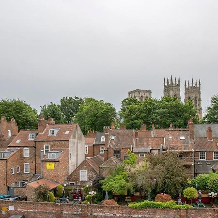 The Quadrant - The Carillon Suite York Exterior foto